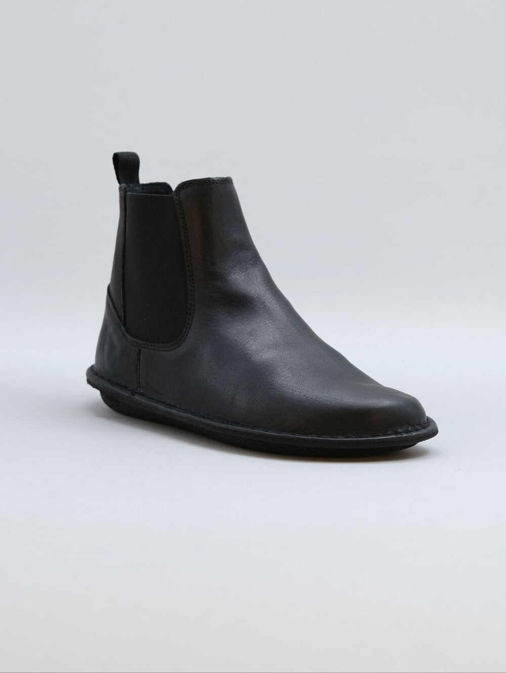 VIBae HELSINKI Leather Preto Black Ankle Boots, Size 9/10